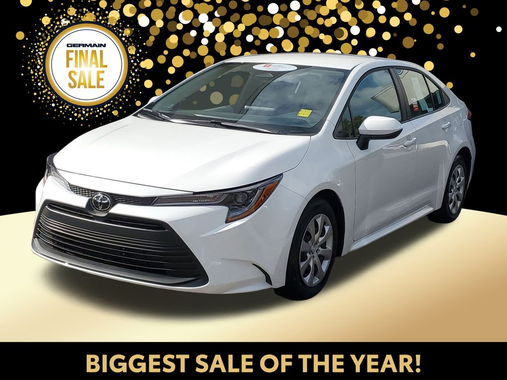 2025 Toyota Corolla LE's photo