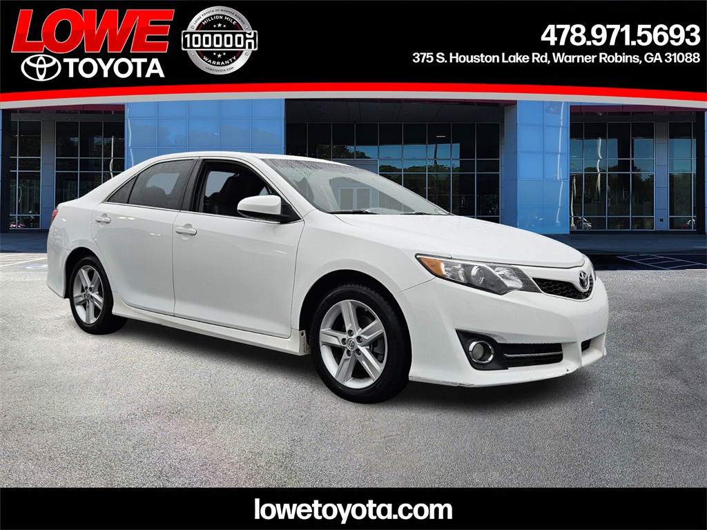 2014 Toyota Camry SE
