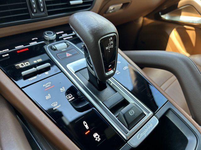2019 Porsche Cayenne Turbo photo 14
