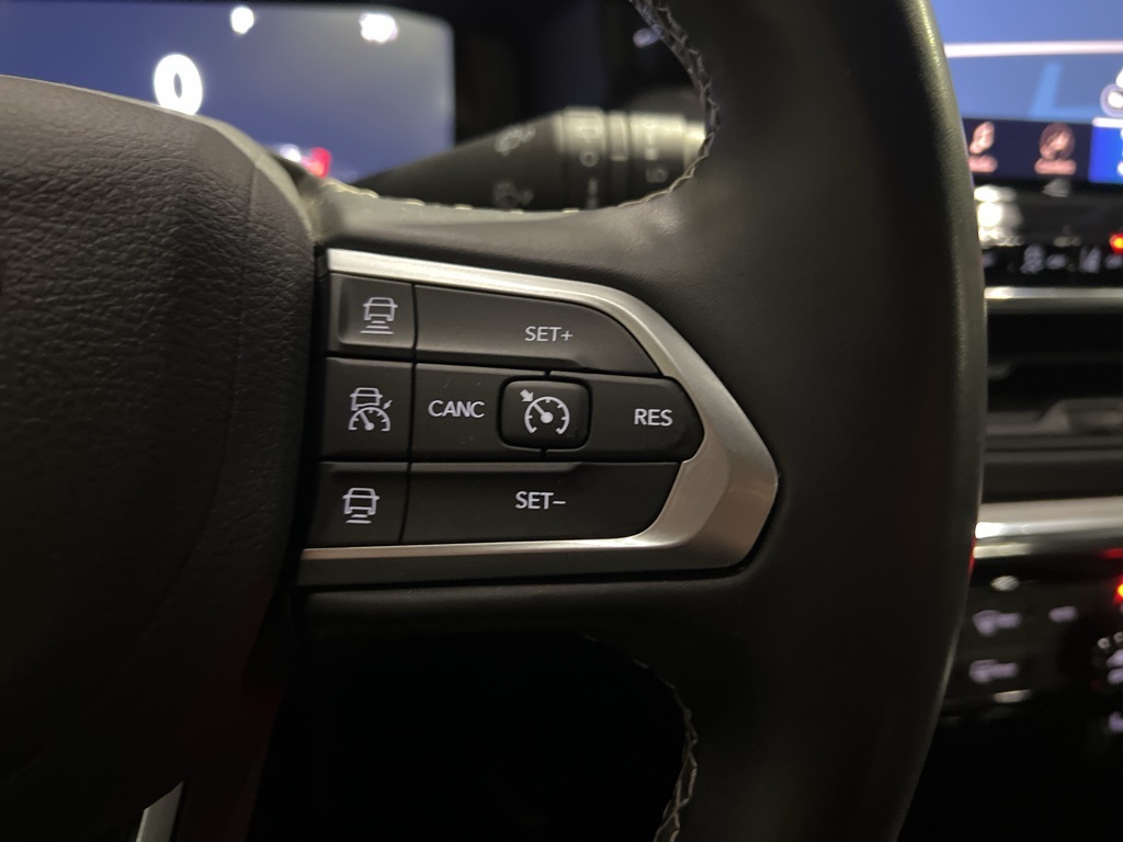 2022 Jeep Compass High Altitude photo 31