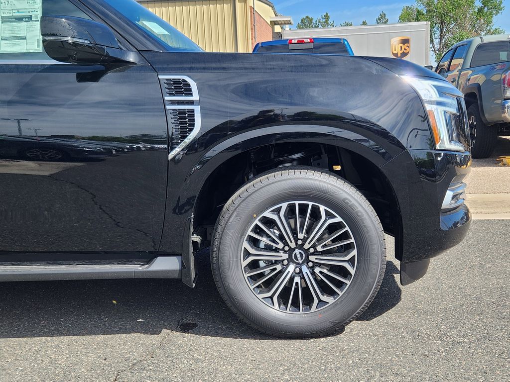 2025 Nissan Armada SL photo 8