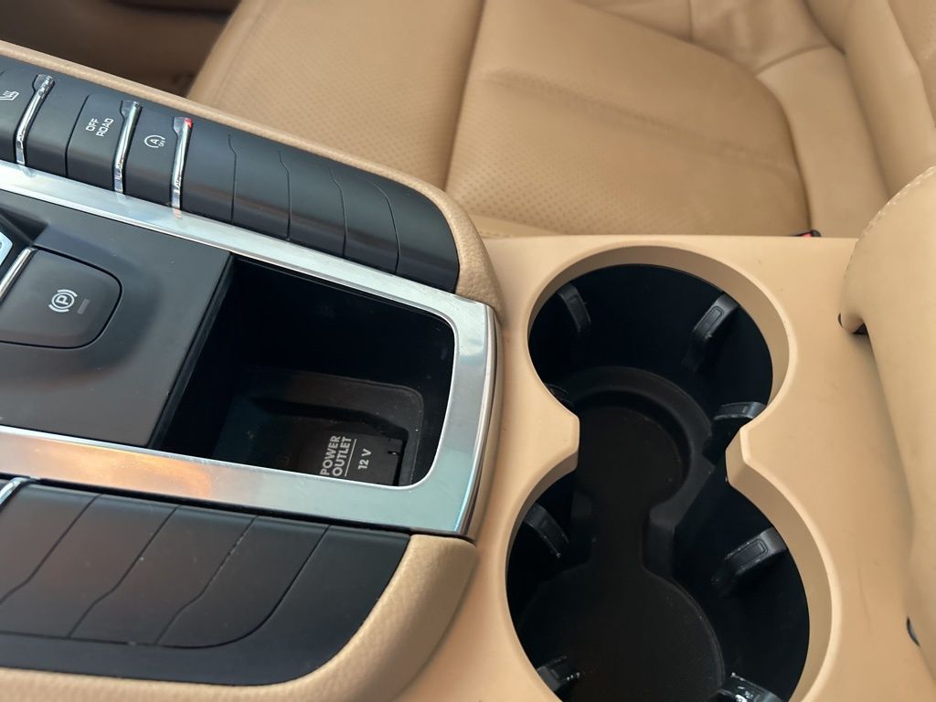 2015 Porsche Macan S photo 44
