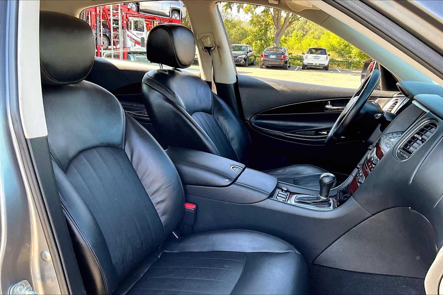 2016 Infiniti QX50 photo 7