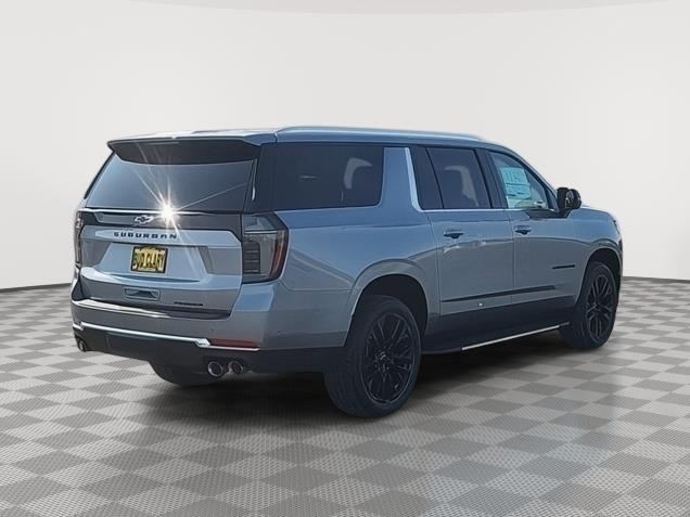 2025 Chevrolet Suburban Premier photo 5
