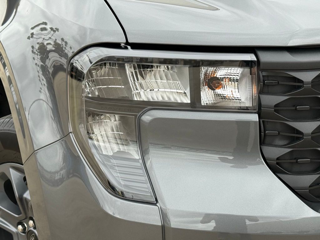 2025 Ford Maverick XLT photo 3