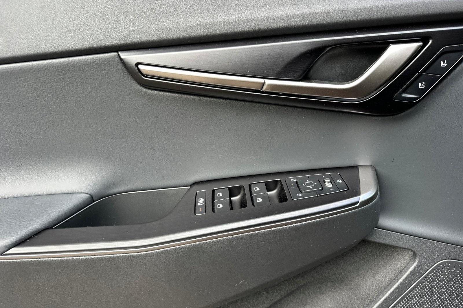 2025 Kia EV6 Light Wind photo 7