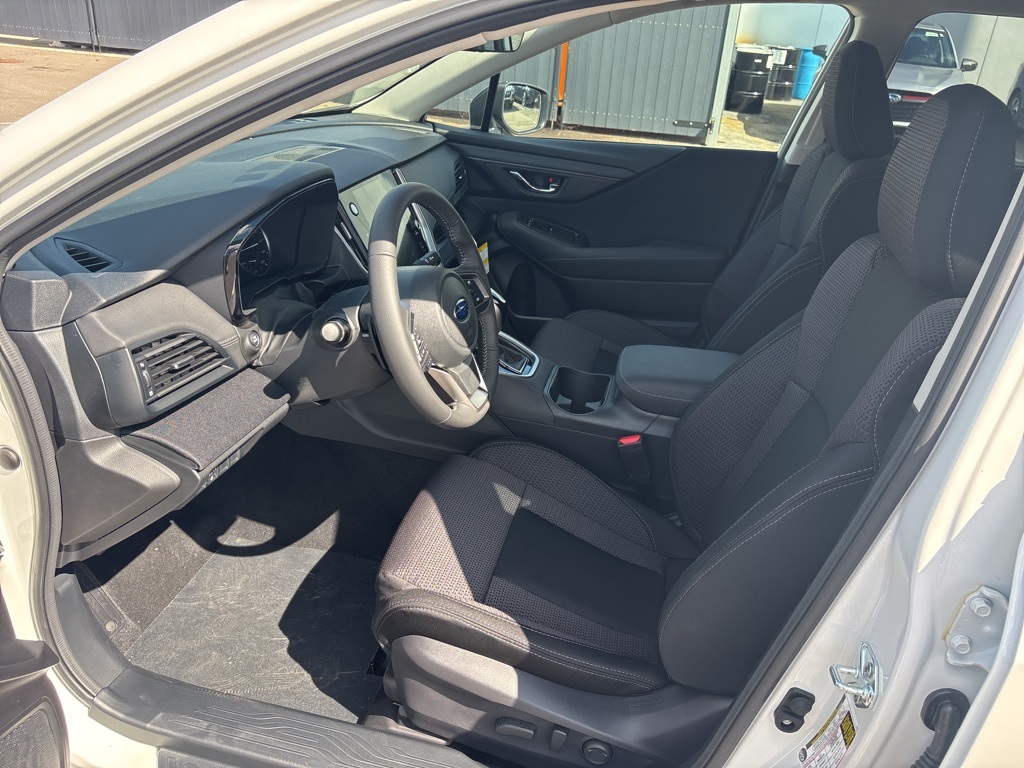 2025 Subaru Outback Premium photo 9