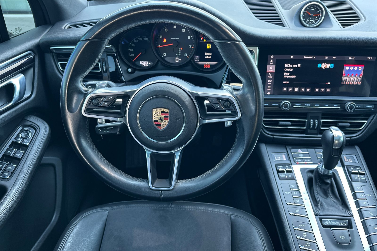2021 Porsche Macan Base photo 13