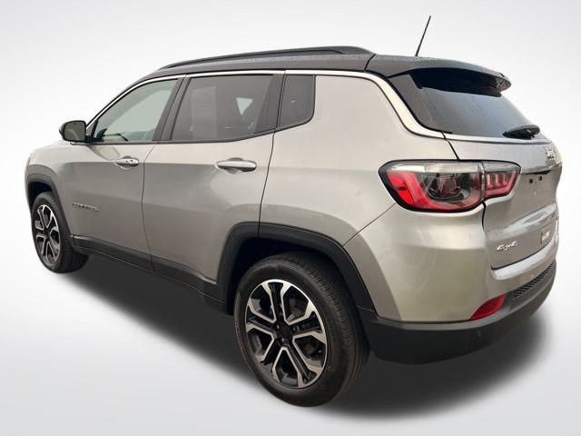 2024 Jeep Compass Limited photo 3