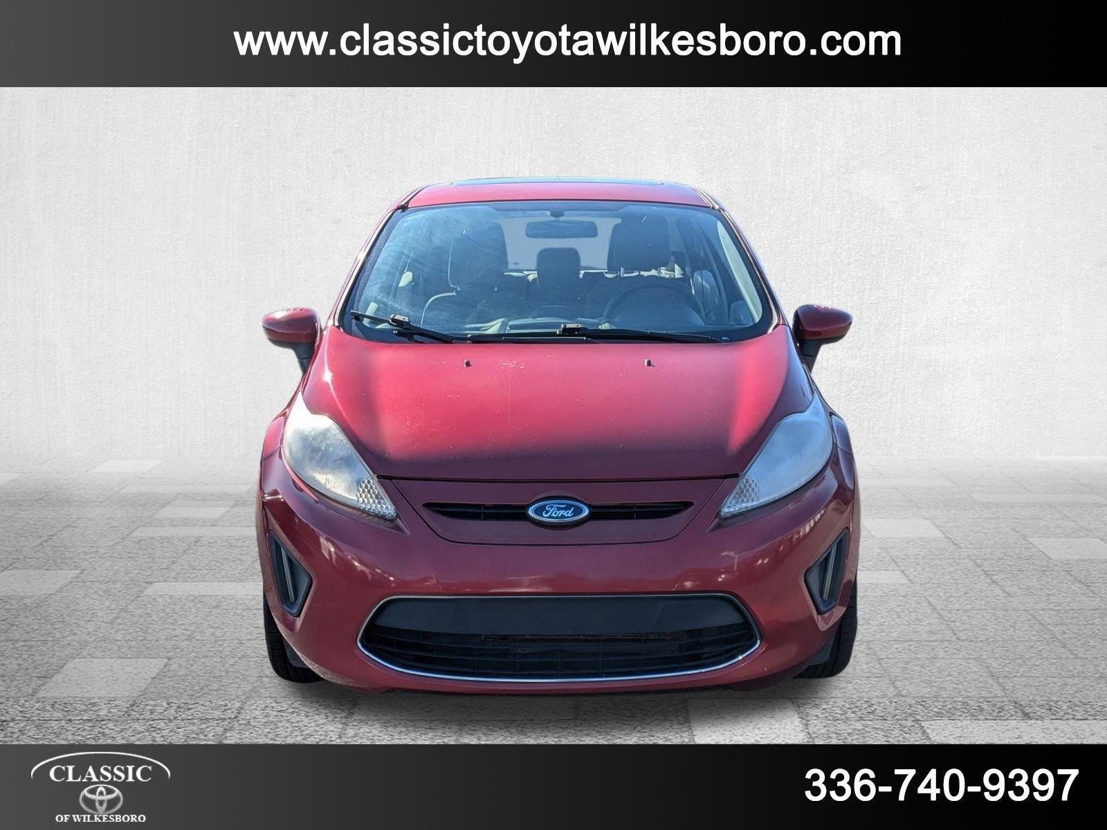 2011 Ford Fiesta SE's photo