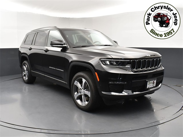 2025 Jeep Grand Cherokee Limited photo 2