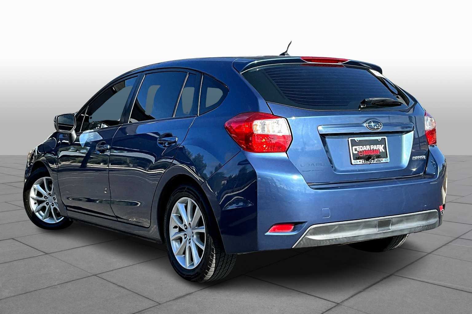 2012 Subaru Impreza Premium photo 8
