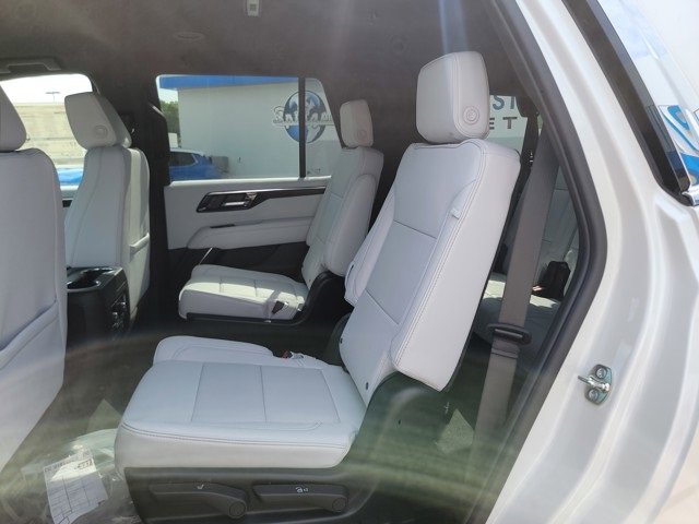 2025 Chevrolet Tahoe Premier photo 13
