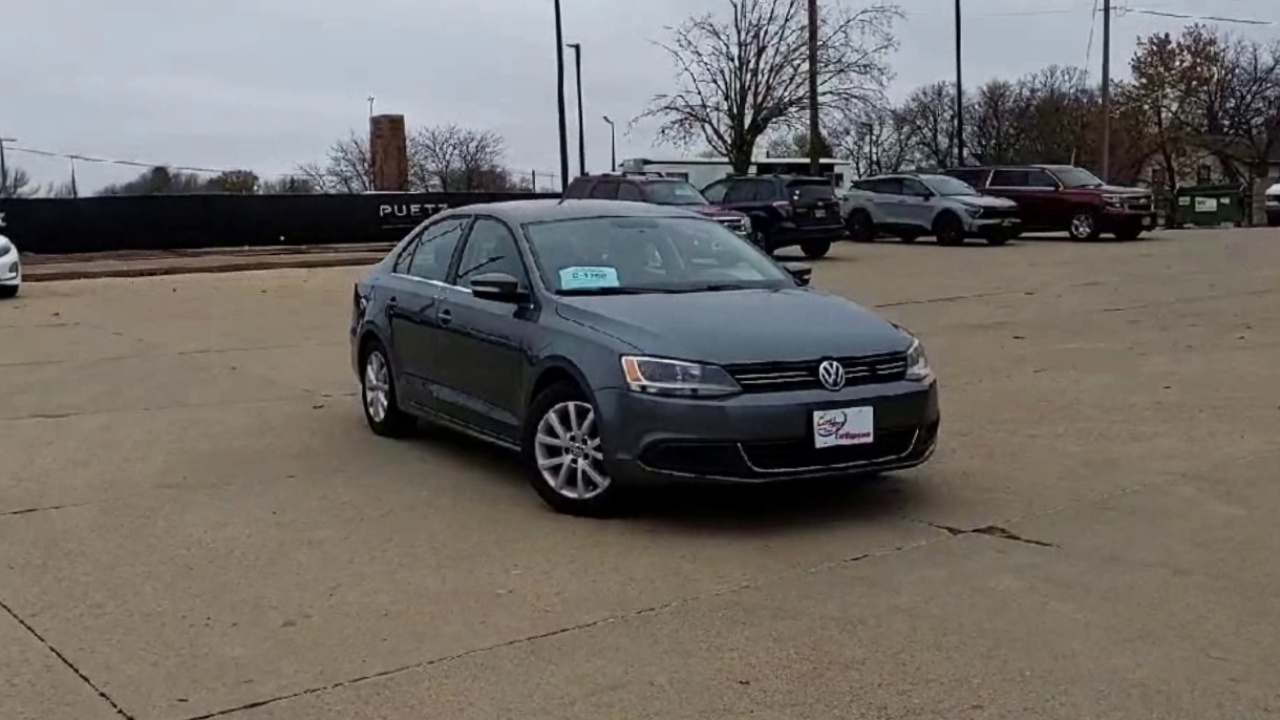 2014 Volkswagen Jetta 1.8T SE photo 2
