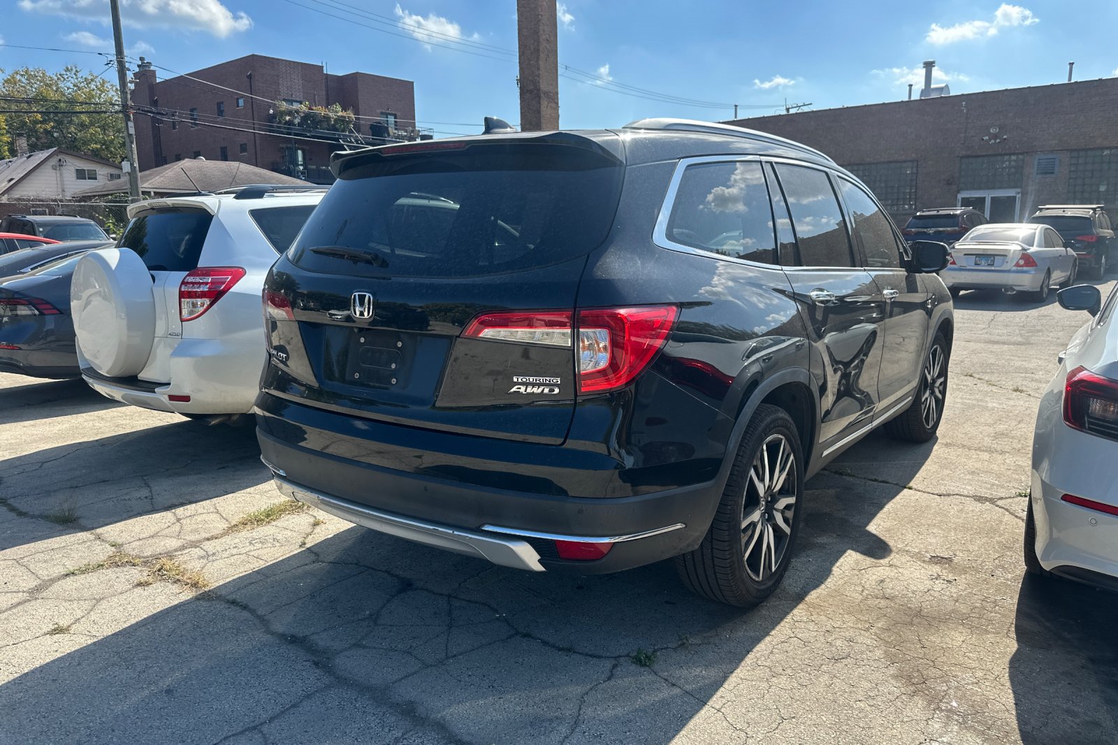 2019 Honda Pilot Touring photo 2