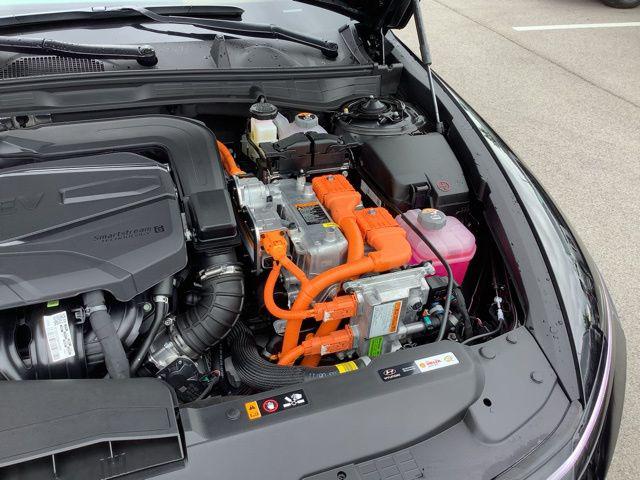 2025 Hyundai Sonata Hybrid Limited photo 16