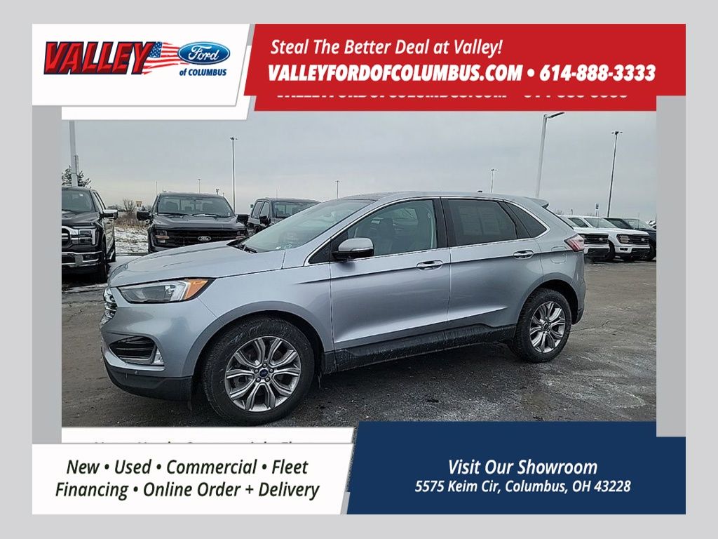 2022 Ford Edge Titanium's photo