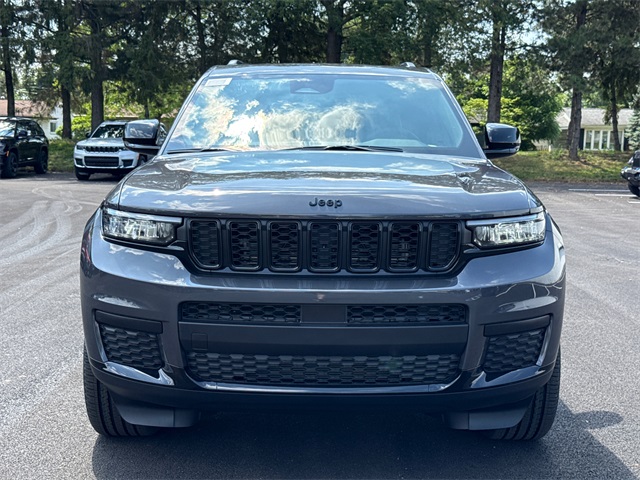 2025 Jeep Grand Cherokee Altitude X photo 33