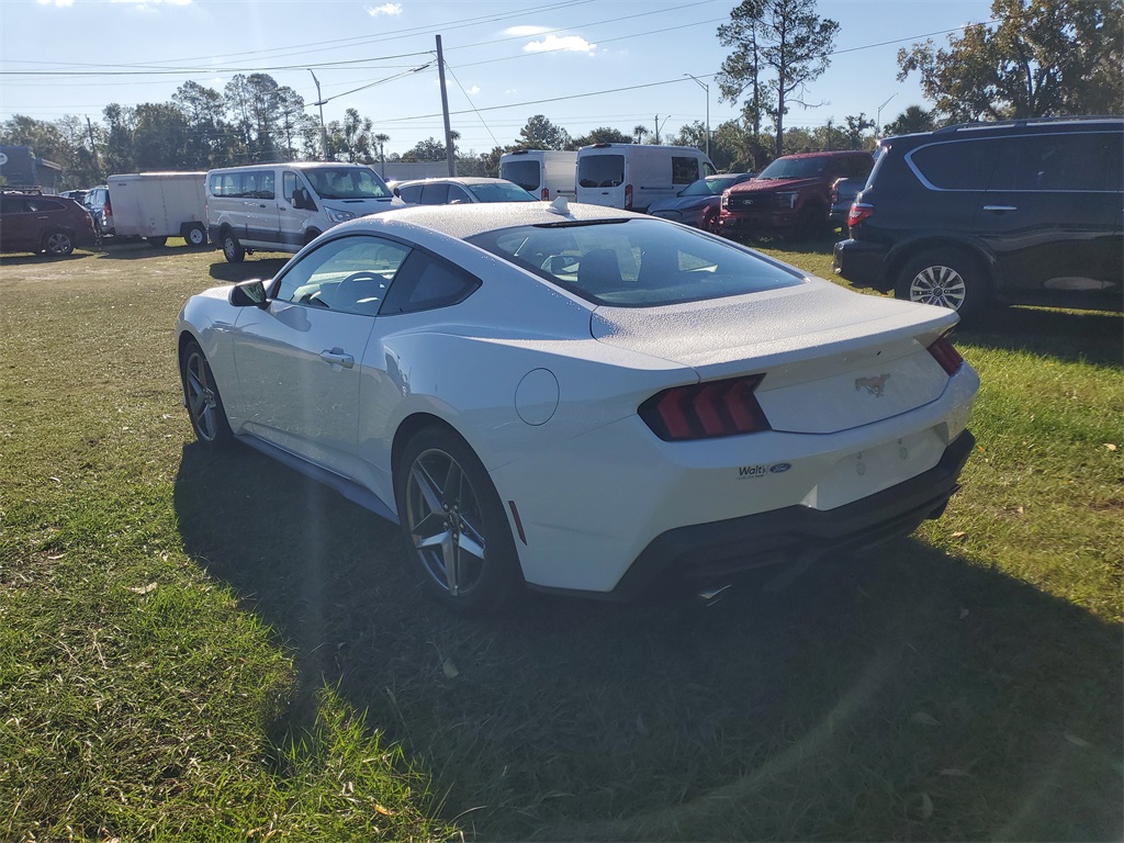 2026 Ford Mustang EcoBoost Premium photo 3