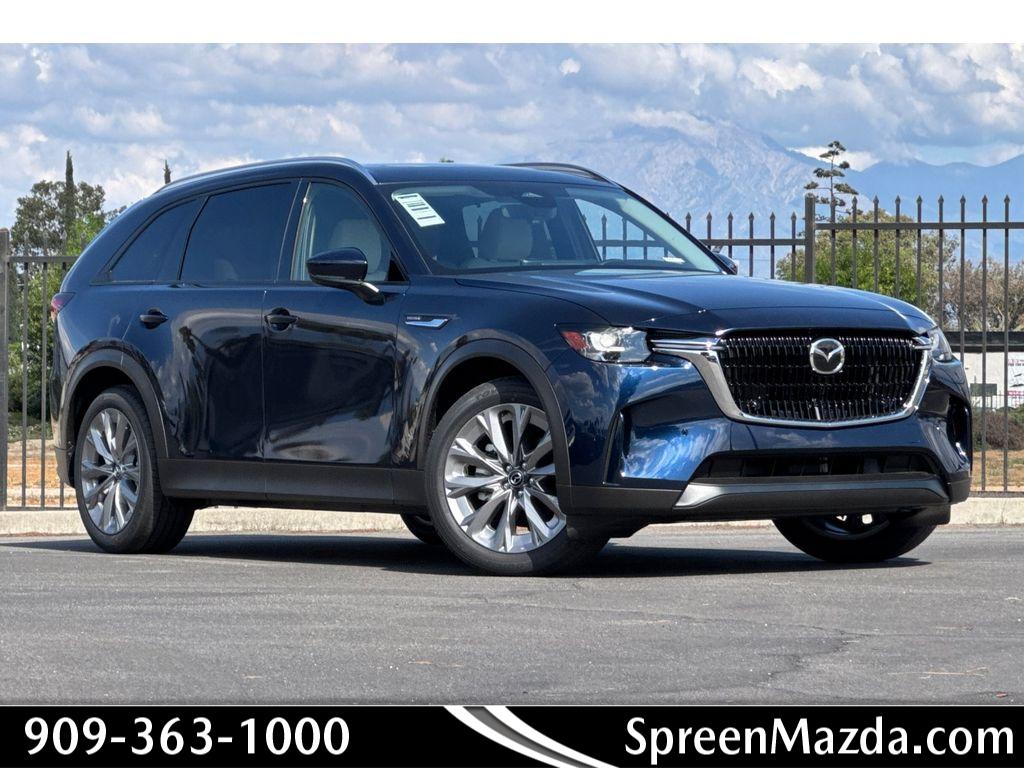 2026 Mazda CX-90 Preferred Package's photo