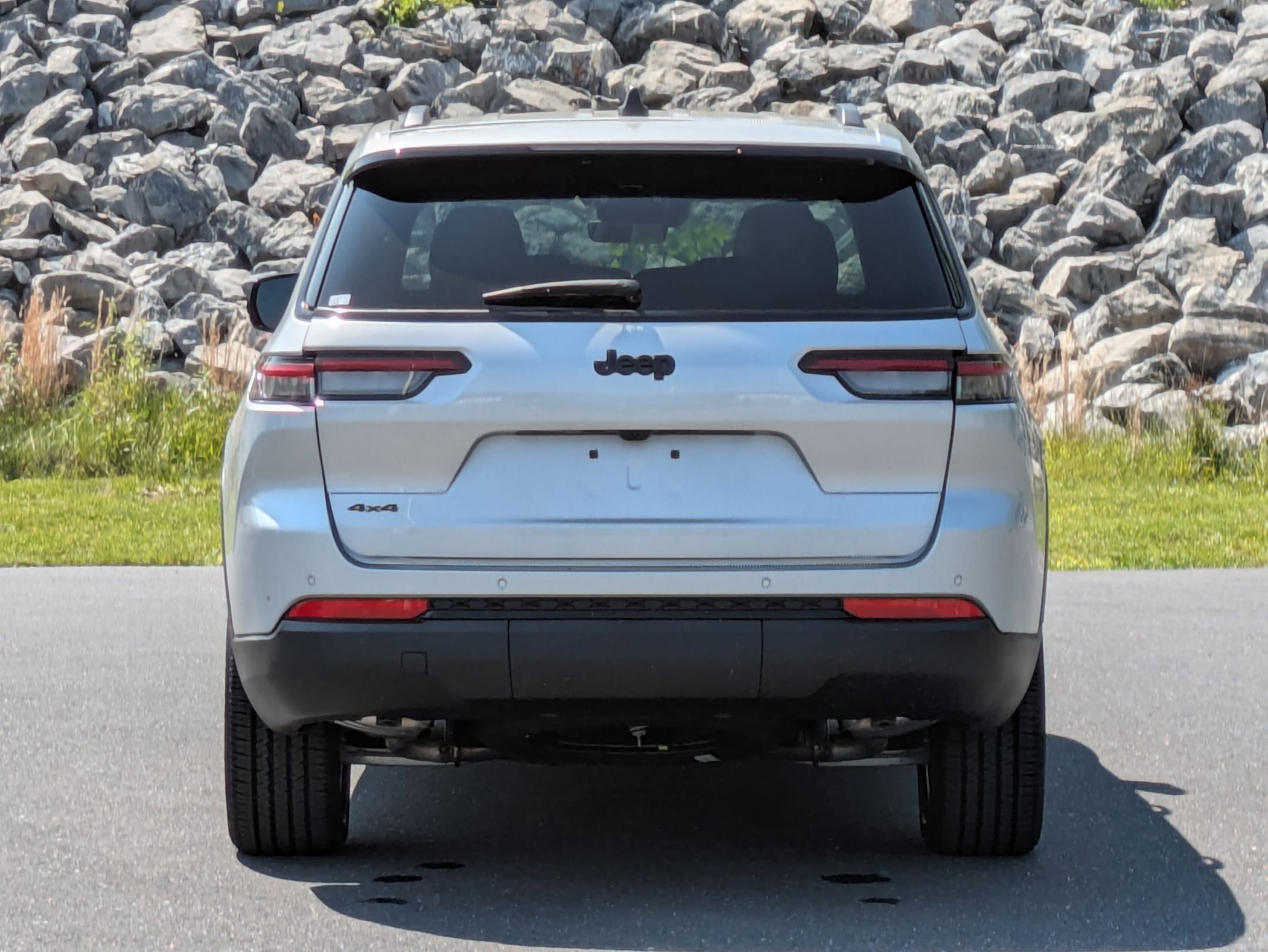 2025 Jeep Grand Cherokee Altitude X photo 4