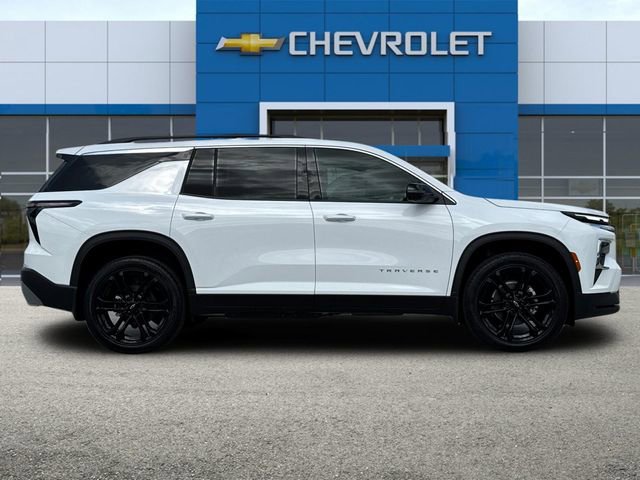 2026 Chevrolet Traverse photo 3