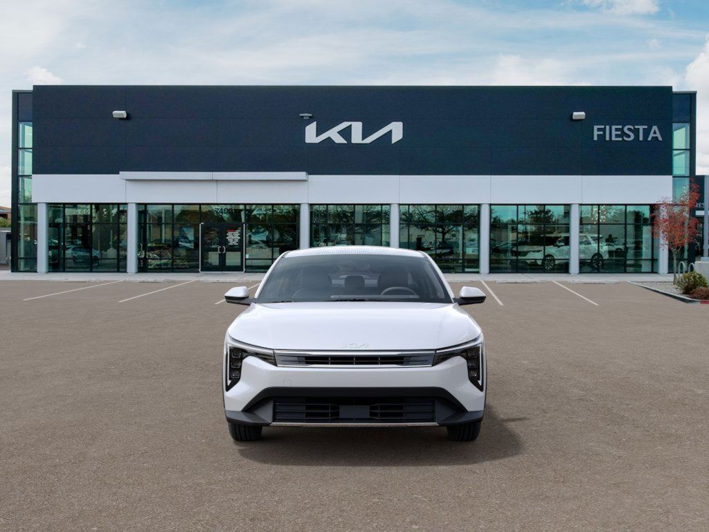 2025 Kia K4 EX photo 2