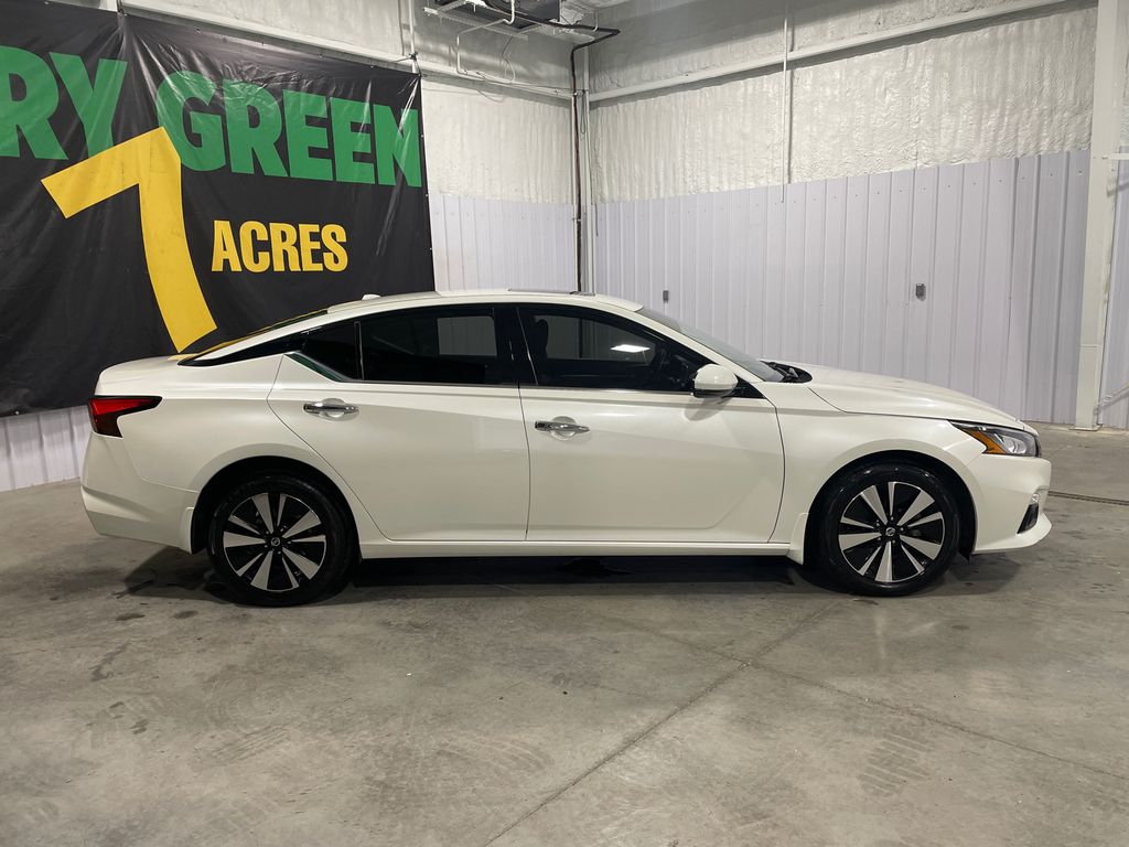 2020 Nissan Altima 2.5 SV photo 4