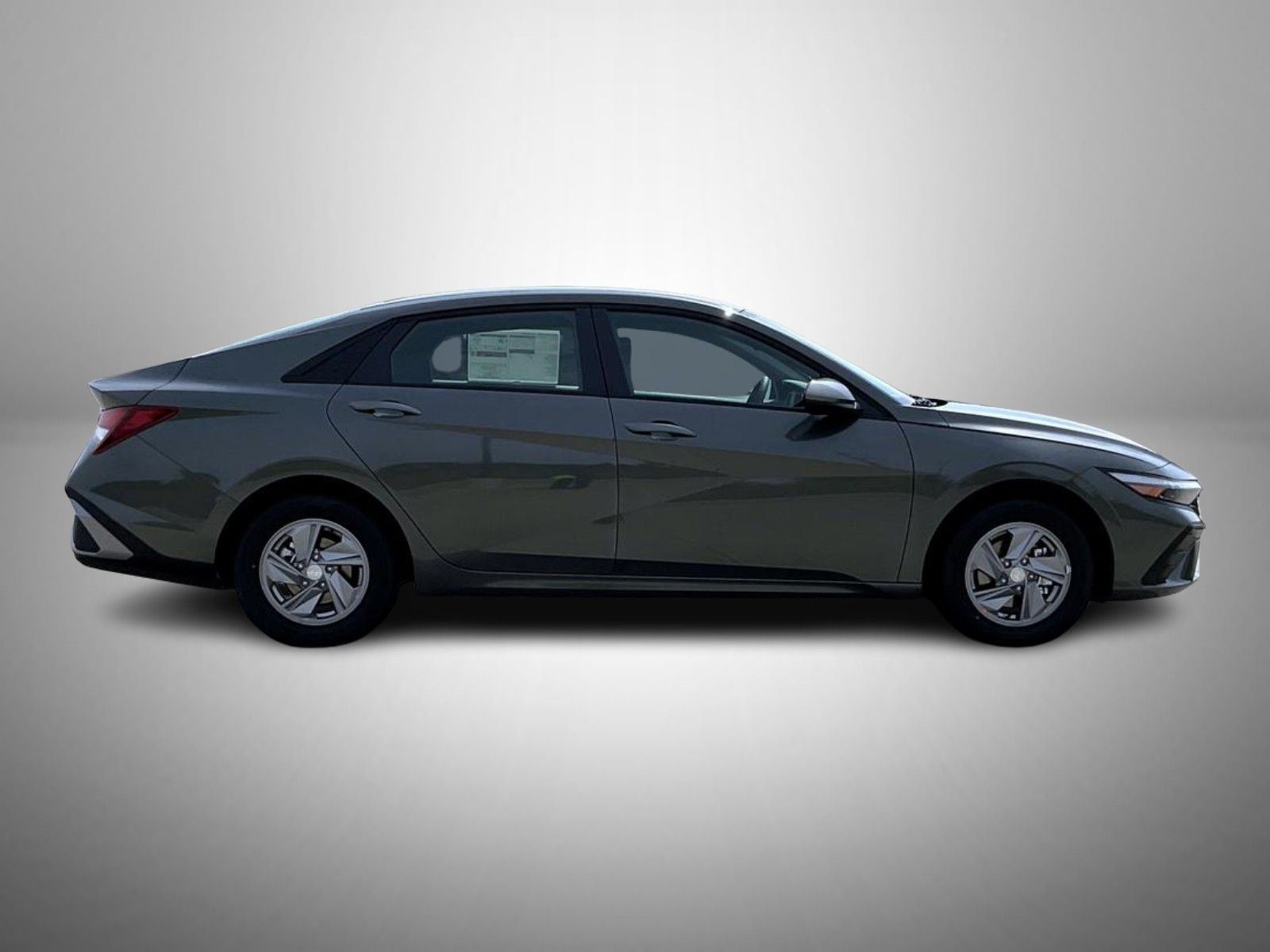2025 Hyundai Elantra SE photo 4