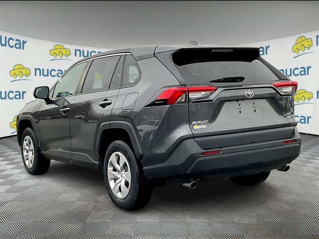2023 Toyota RAV4 LE photo 4