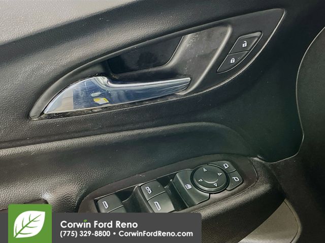 2020 Chevrolet Equinox LT photo 16