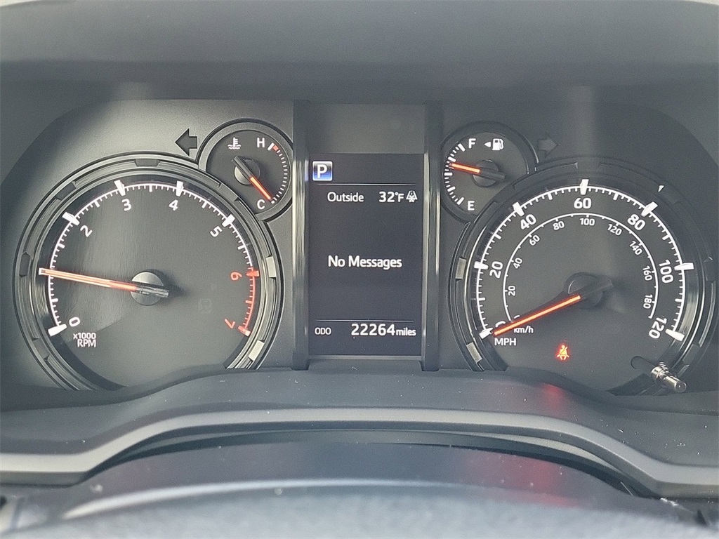 2024 Toyota 4Runner SR5 photo 22