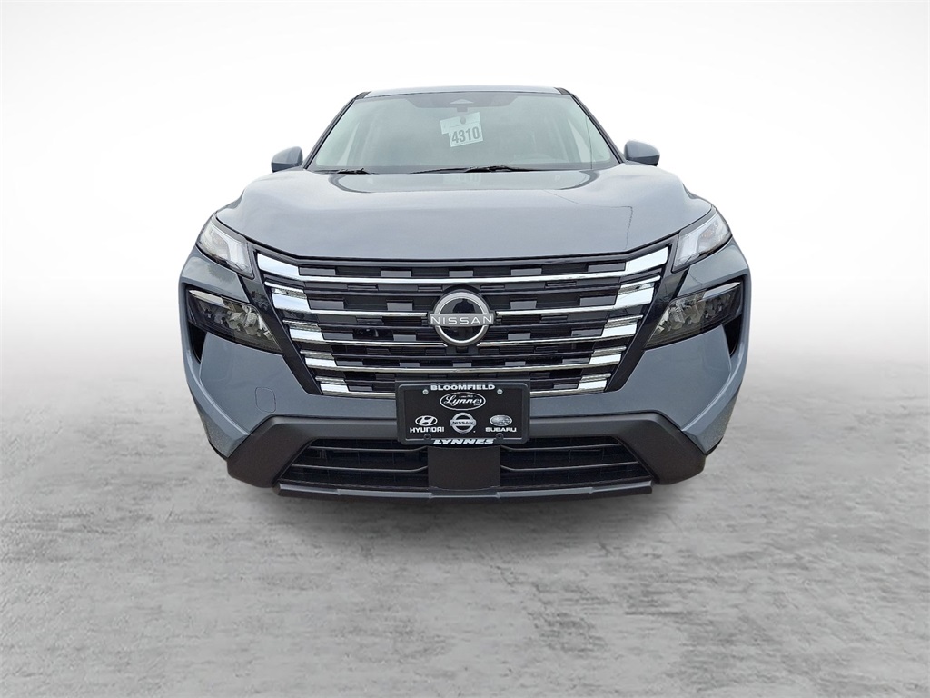 2026 Nissan Rogue SV photo 2