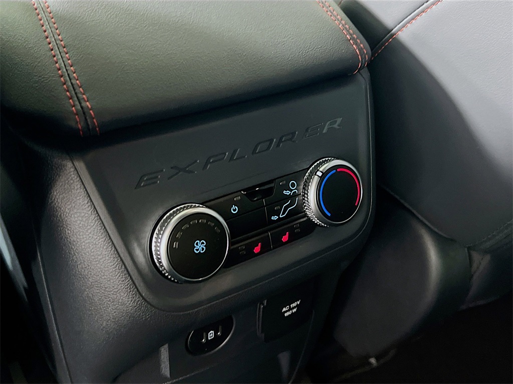 2025 Ford Explorer ST photo 28