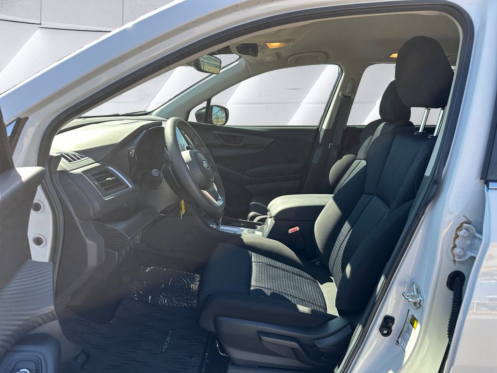 2024 Subaru Ascent Base photo 6