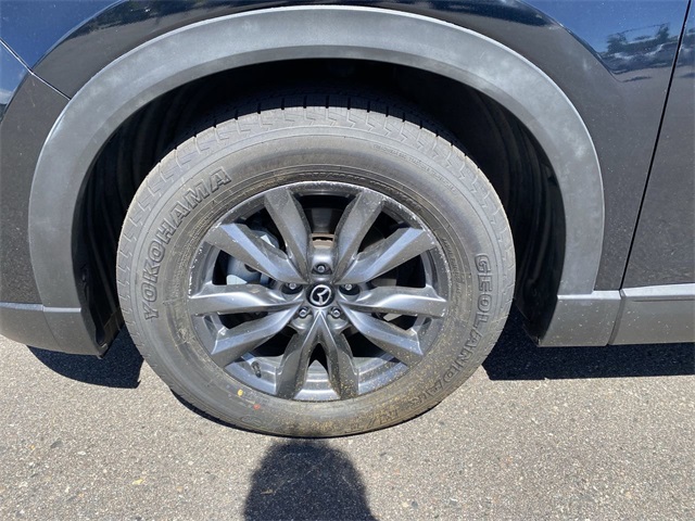 2023 Mazda CX-9 Touring photo 2