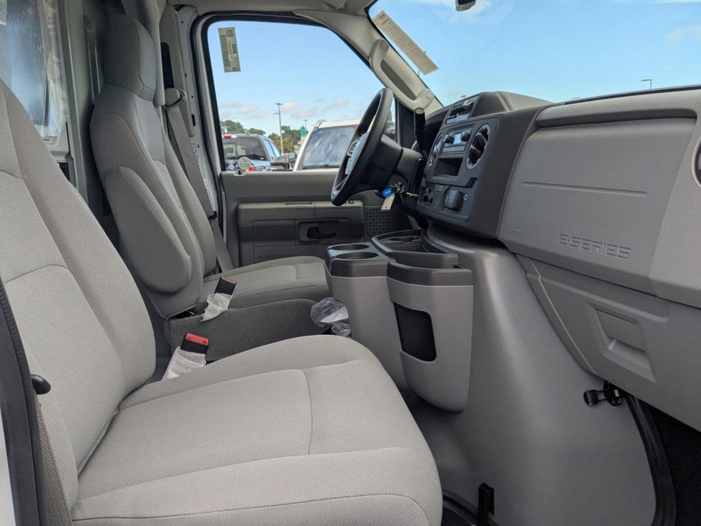 2026 Ford E-350 Base photo 13
