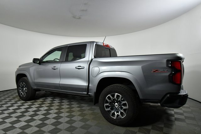 2024 Chevrolet Colorado Z71 photo 12
