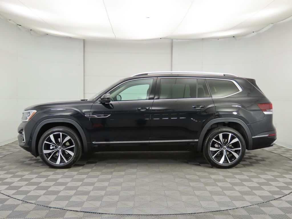 2026 Volkswagen Atlas SEL Premium R-Line photo 8