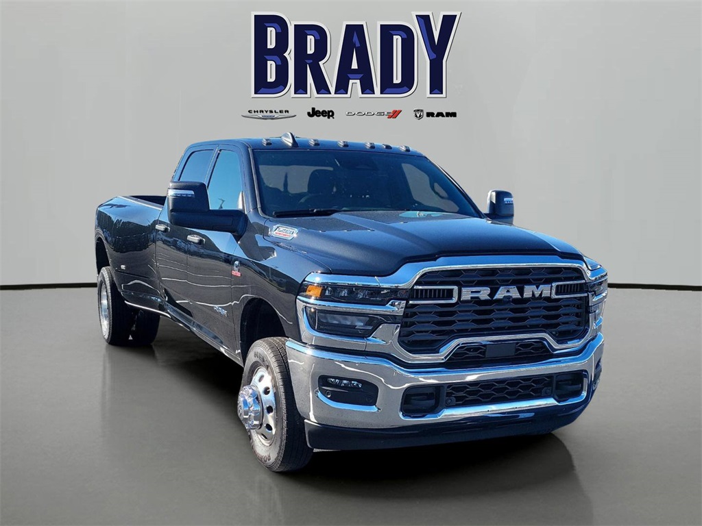 2026 RAM Ram 3500 Pickup Big Horn's photo