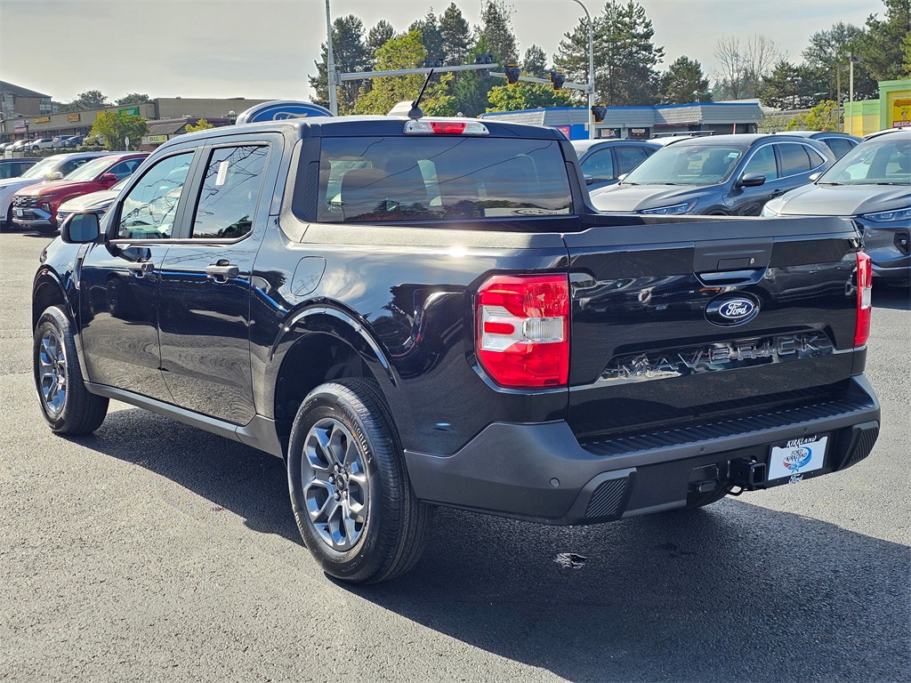2025 Ford Maverick XLT photo 3