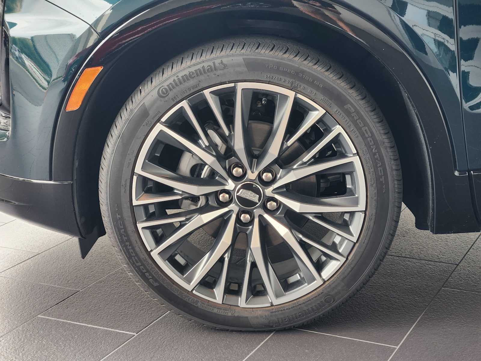 2025 Cadillac XT4 Sport photo 7
