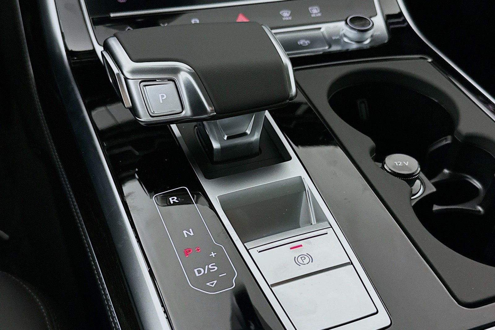 New 2025 Mythos Black Metallic Audi Premium Plus image 7