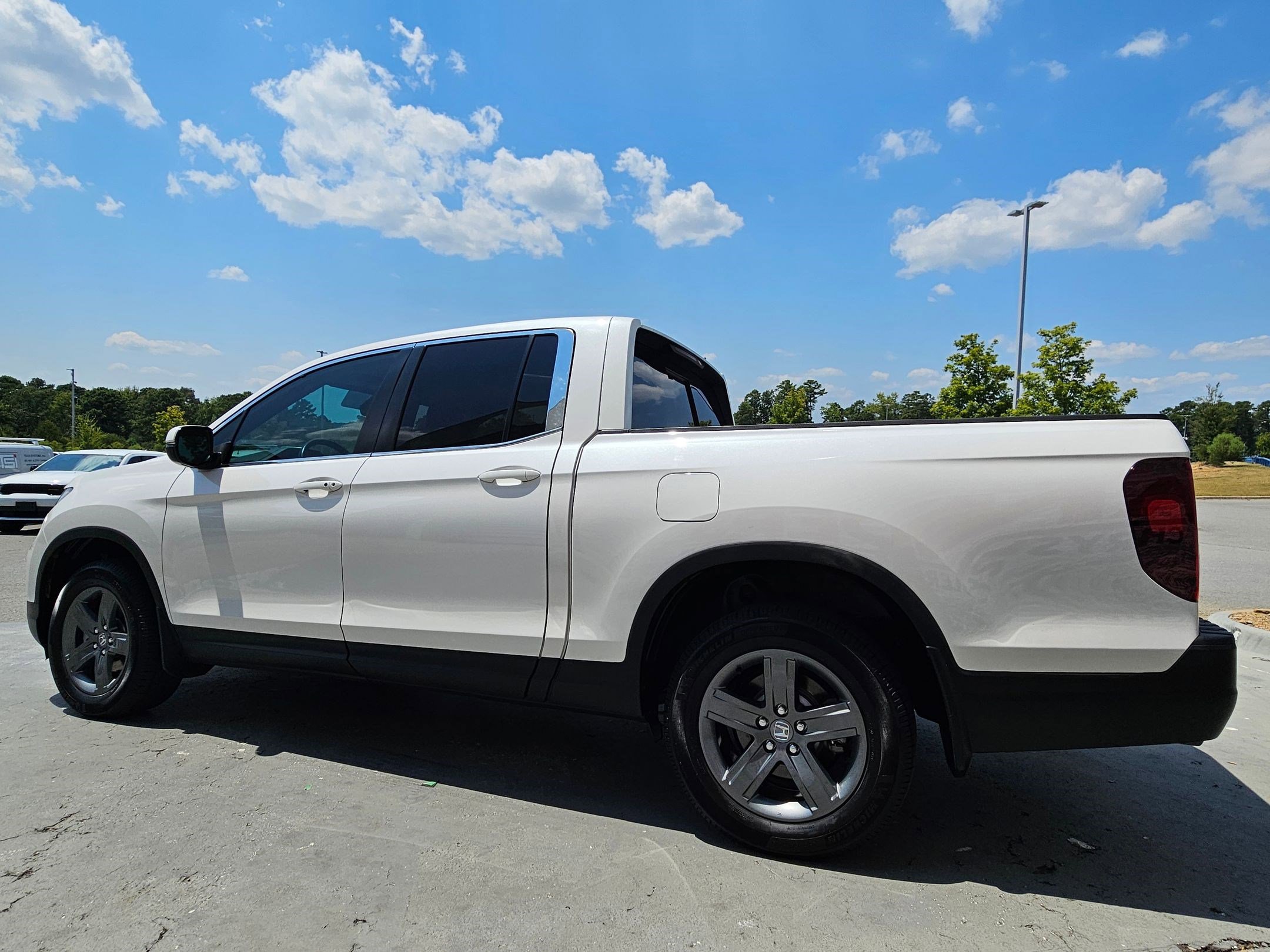 2023 Honda Ridgeline RTL photo 3