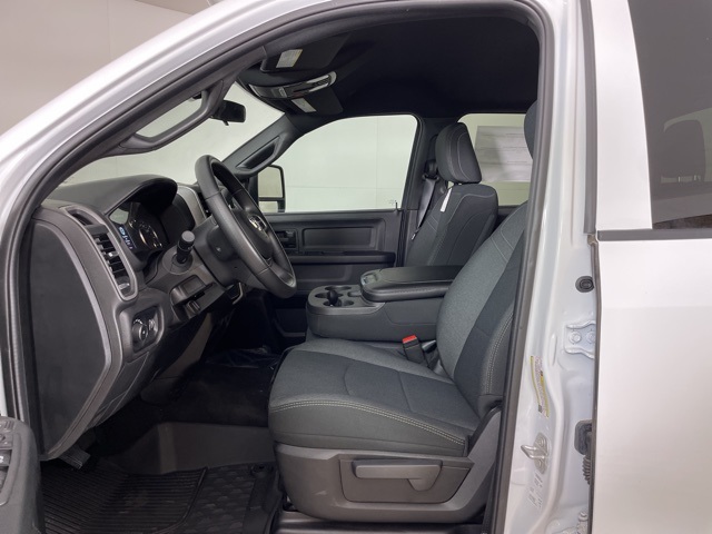 2024 Ram 3500 Tradesman photo 2