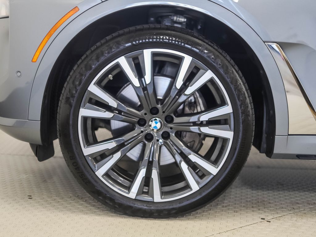 Certified 2023 BMW X7 40i with VIN 5UX23EM08P9P02336 for sale in Minneapolis, Minnesota