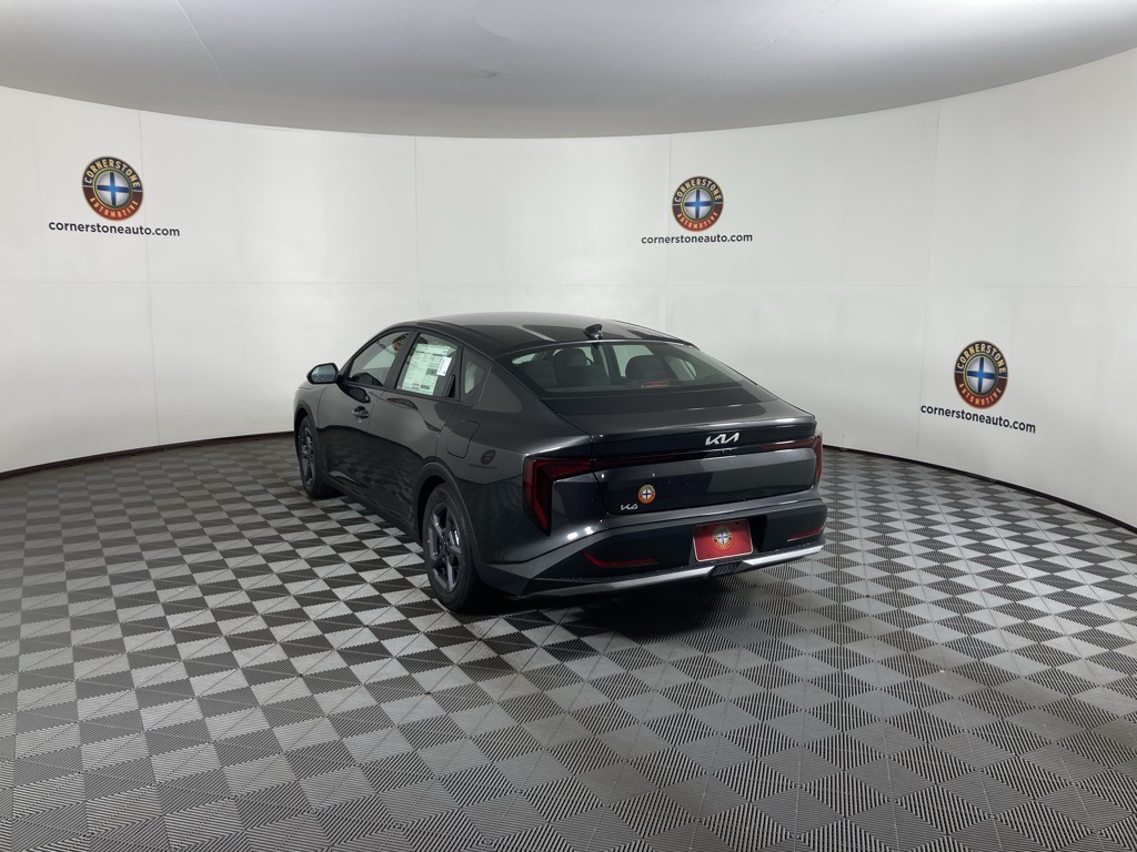 2025 Kia K4 LXS photo 8