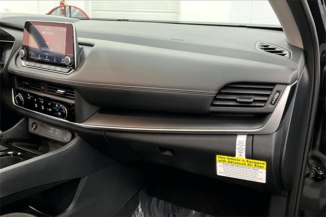 2025 Nissan Rogue S photo 31