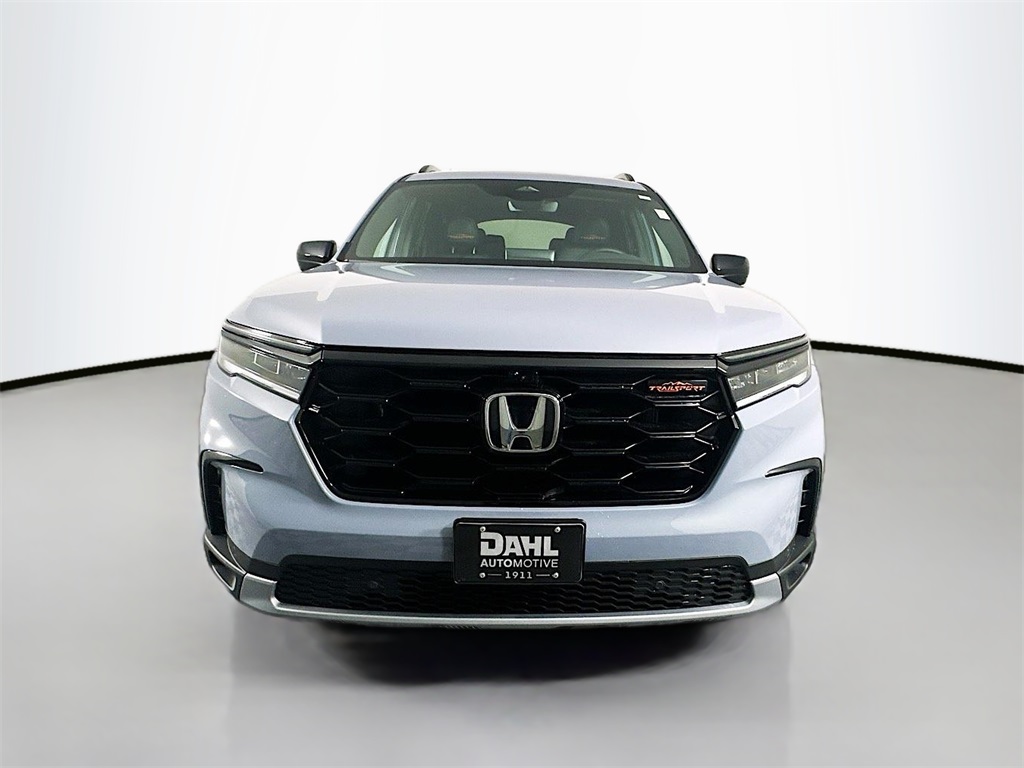 2025 Honda Pilot TrailSport photo 2