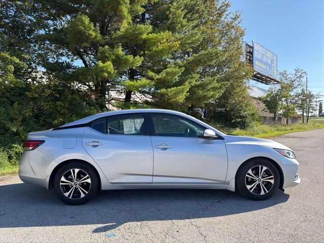 2021 Nissan Sentra SV photo 4